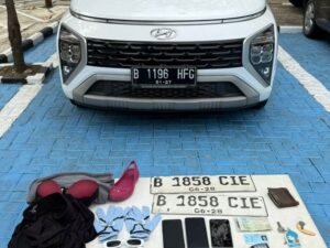 Modus Pakai Hijab agar Tak Dikenali, Pencuri Mobil di Pinang Dibekuk Polisi